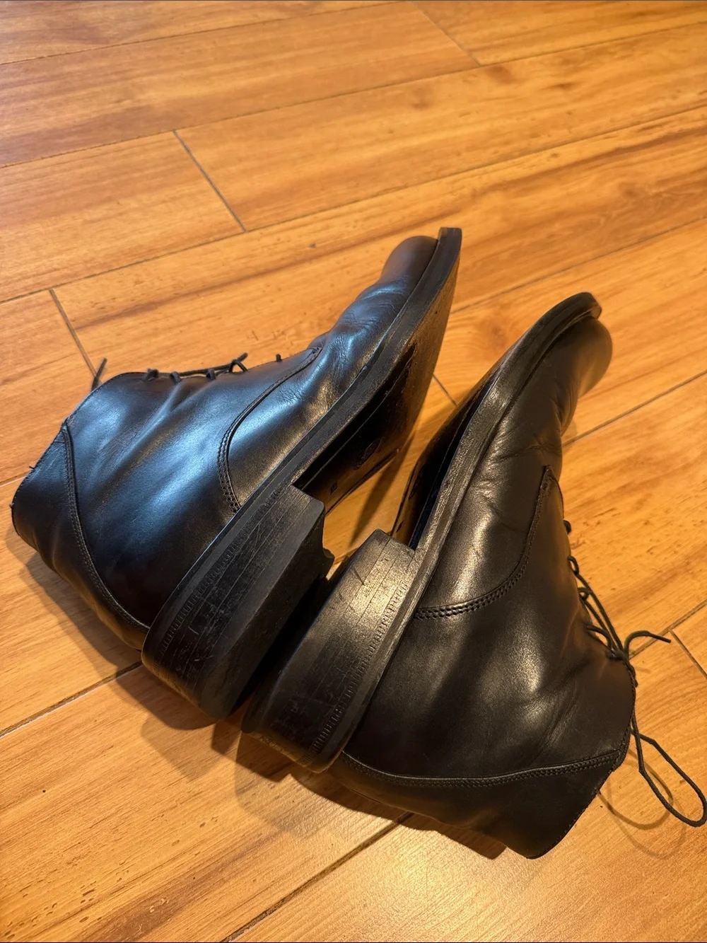 Kenneth Cole Collection Italian Leather Chukka Boots Black